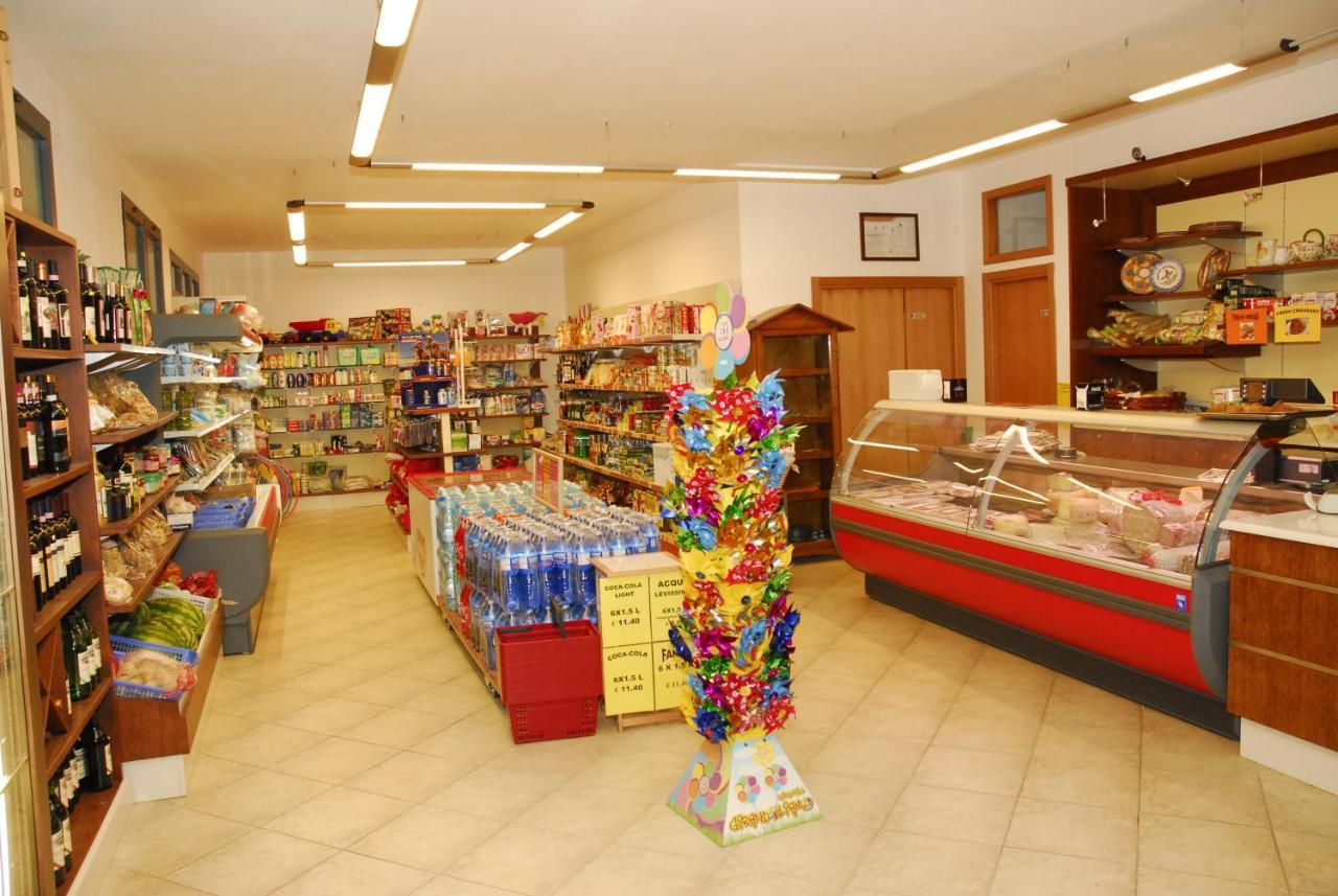 Camping Badiaccia Village Castiglione del Lago Esterno foto