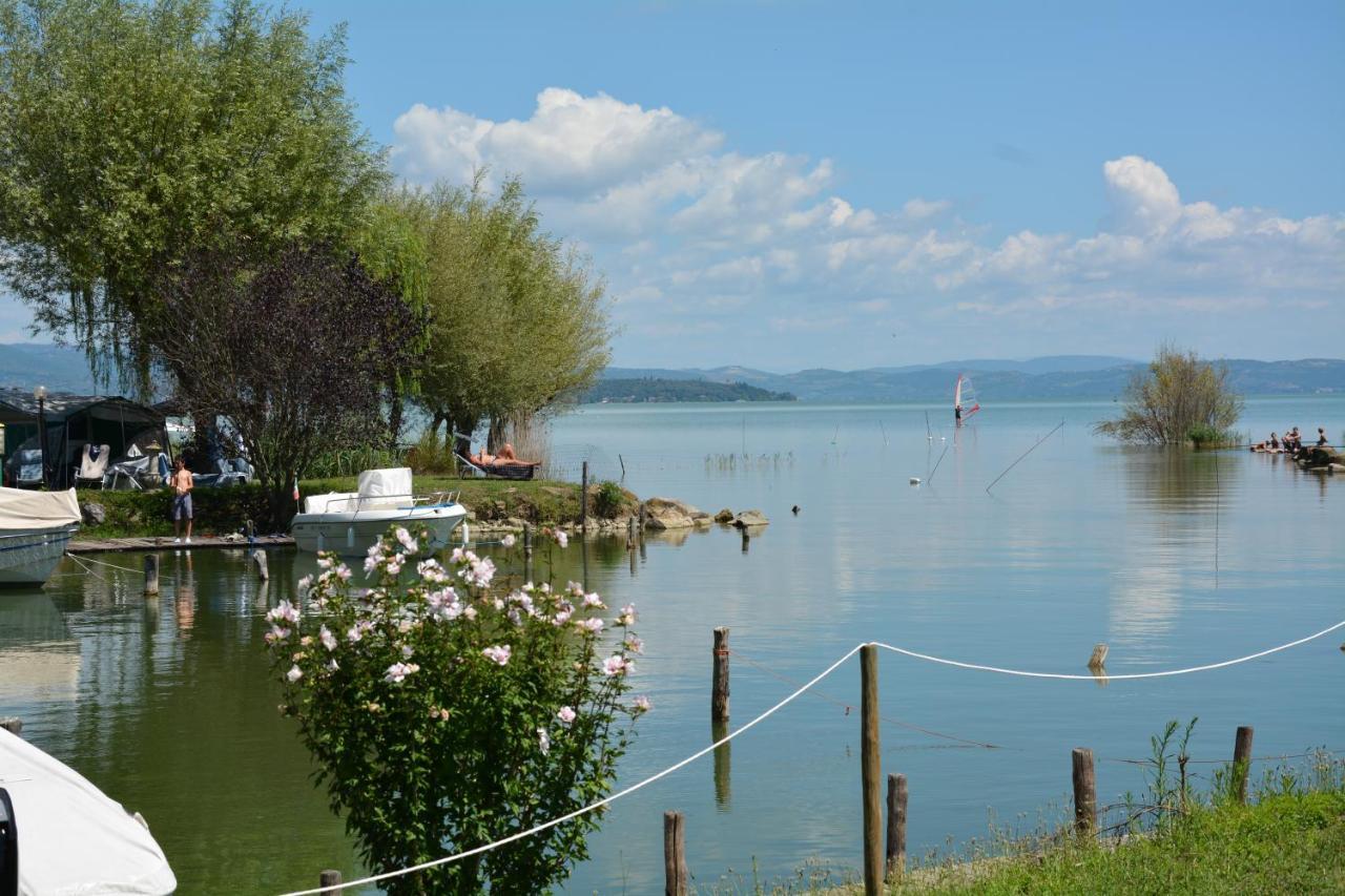 Camping Badiaccia Village Castiglione del Lago Esterno foto