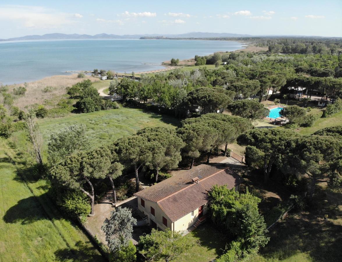 Camping Badiaccia Village Castiglione del Lago Esterno foto