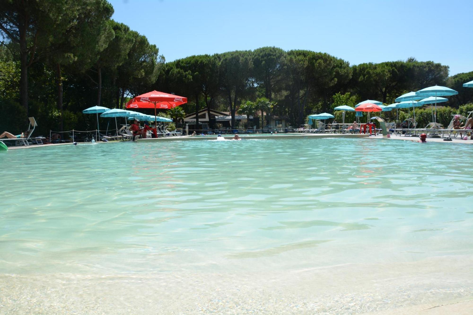 Camping Badiaccia Village Castiglione del Lago Esterno foto